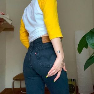 Black wash Levi's Wedgie Icon High-Rise Jeans size 27